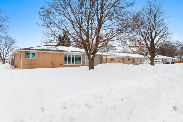 735 MORNING GLORY LANE, De Pere, WI 54115