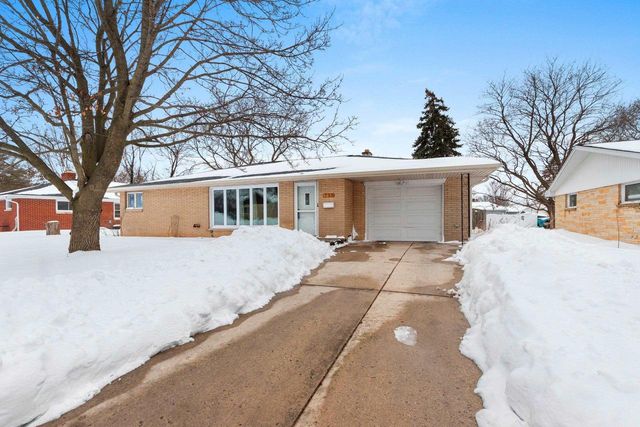 735 MORNING GLORY LANE, De Pere, WI 54115