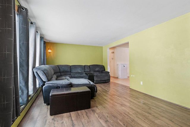 735 MORNING GLORY LANE, De Pere, WI 54115