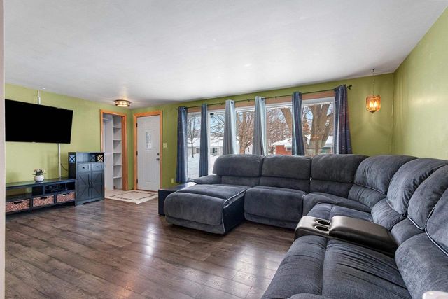 735 MORNING GLORY LANE, De Pere, WI 54115