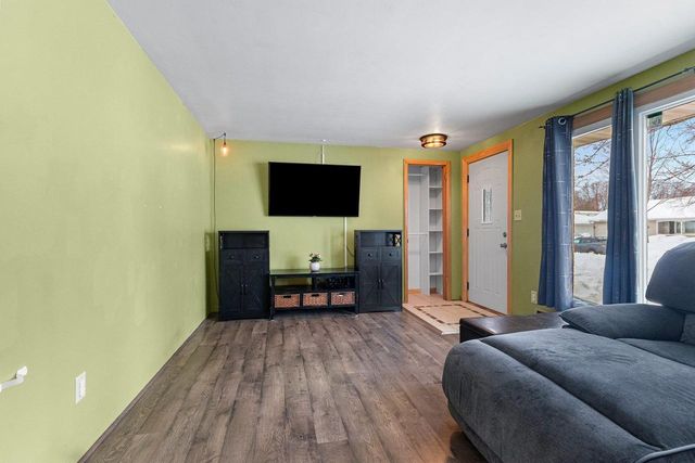 735 MORNING GLORY LANE, De Pere, WI 54115