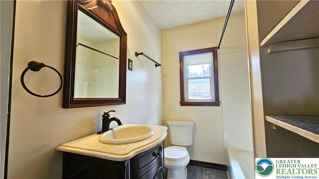 2234 Silver Creek Road, Lower Saucon Twp, PA 18055