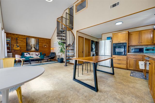 4737 Sunrise Drive, Chandler, TX 75758