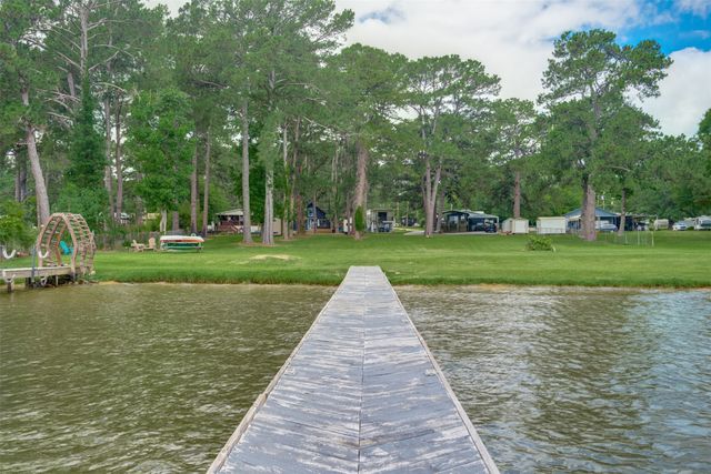 4737 Sunrise Drive, Chandler, TX 75758
