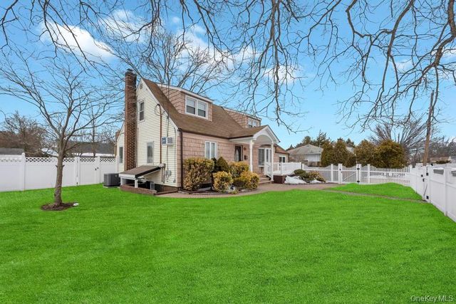 361 S 16th Street, Lindenhurst, NY 11757