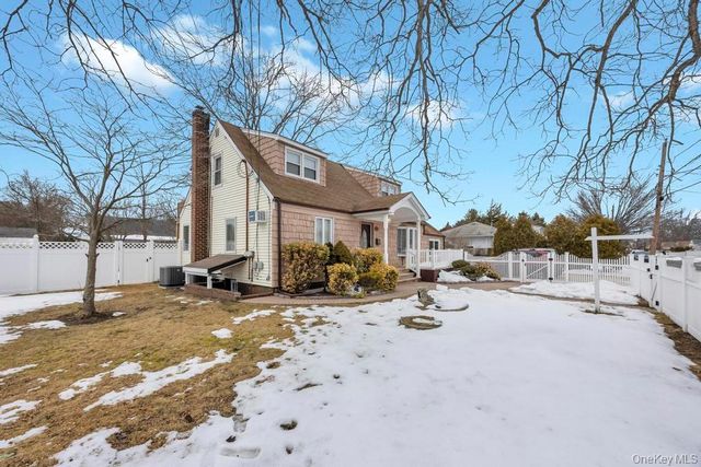 361 S 16th Street, Lindenhurst, NY 11757