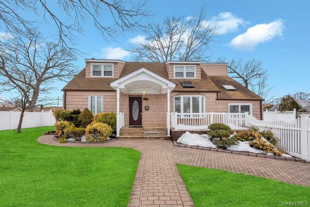 361 S 16th Street, Lindenhurst, NY 11757