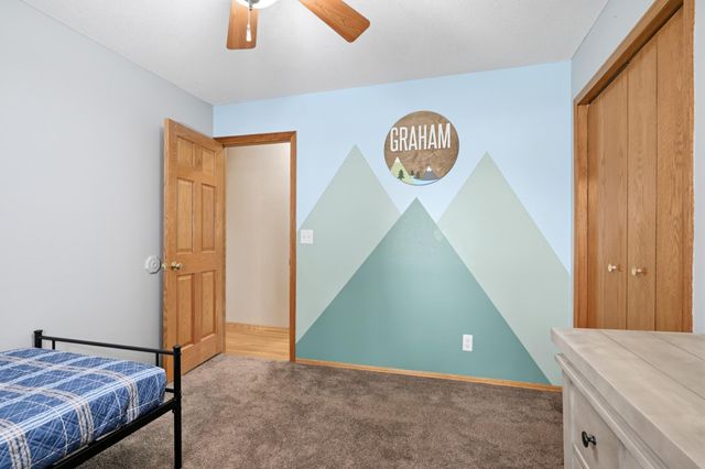 16645 Flagstaff Avenue W, Rosemount, MN 55068