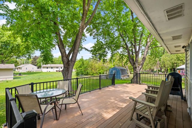 16645 Flagstaff Avenue W, Rosemount, MN 55068