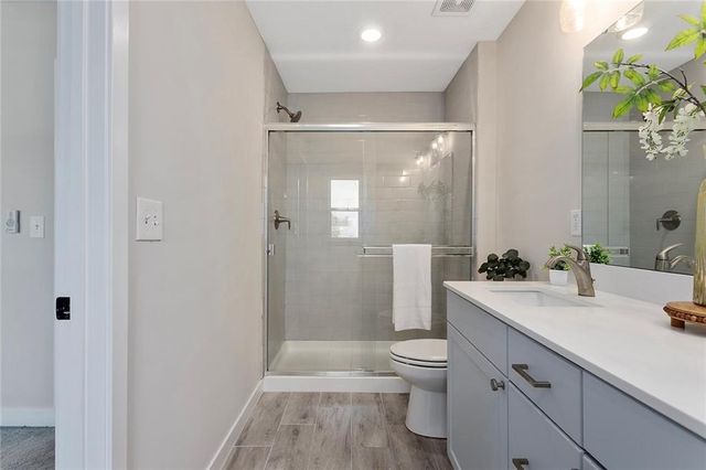 1405 Newport Lane, Raymore, MO 64083