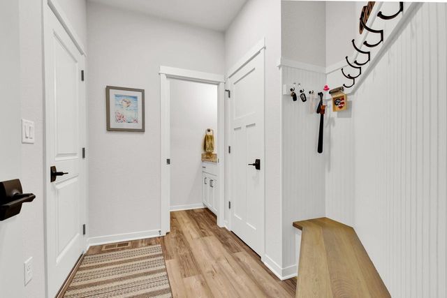 S54W25469 Pebble Brook COURT, Waukesha, WI 53189