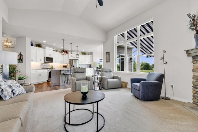 S54W25469 Pebble Brook COURT, Waukesha, WI 53189