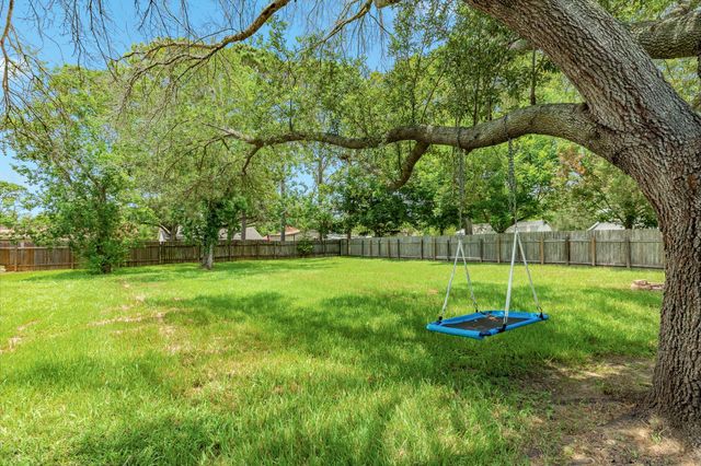 610 Marion Lane, West Columbia, TX 77486