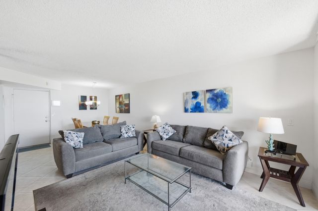 450 Egret Circle 9406, Delray Beach, FL 33444