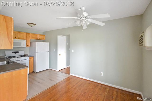11410 Canal Road 205, Sterling Heights, MI 48314