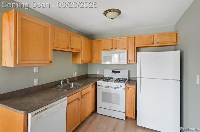 11410 Canal Road 205, Sterling Heights, MI 48314