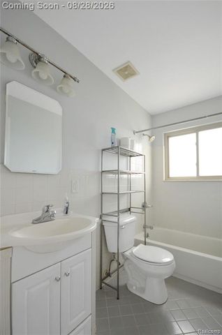 11410 Canal Road 205, Sterling Heights, MI 48314