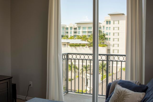 600 S Dixie Highway 817, West Palm Beach, FL 33401