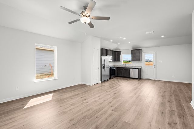 8412 White Wolf Trail, Ponder, TX 76259