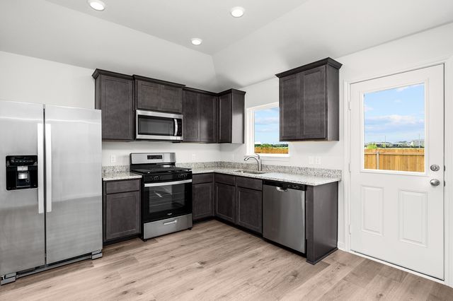 8412 White Wolf Trail, Ponder, TX 76259