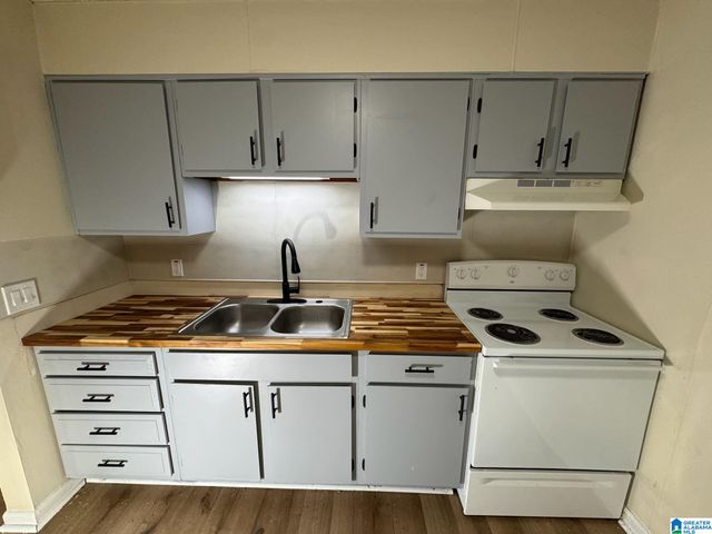 1469 PEARSON AVENUE SW, Birmingham, AL 35211