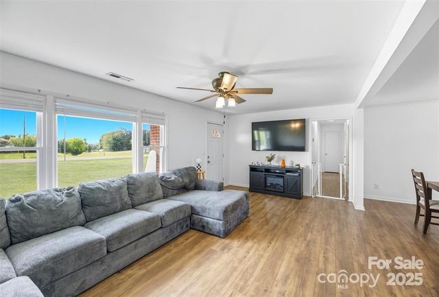 631 Marys Grove Church Road, Kings Mountain, NC 28086