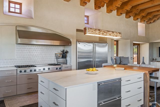 33 Spirit Court, Santa Fe, NM 87506