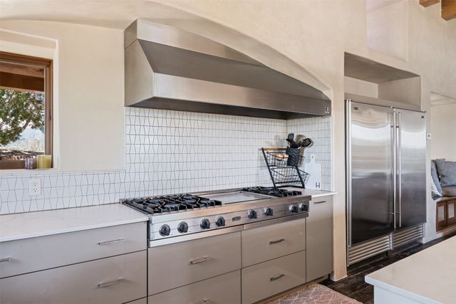 33 Spirit Court, Santa Fe, NM 87506
