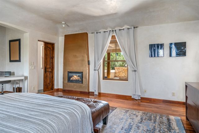 33 Spirit Court, Santa Fe, NM 87506