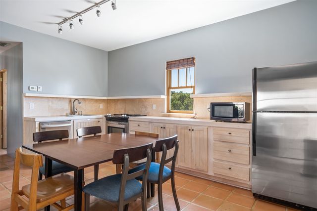 33 Spirit Court, Santa Fe, NM 87506