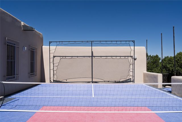 33 Spirit Court, Santa Fe, NM 87506
