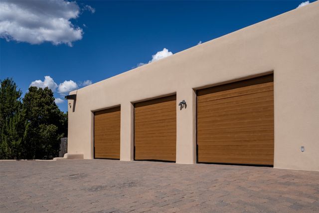 33 Spirit Court, Santa Fe, NM 87506