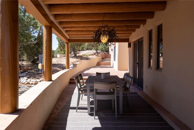 33 Spirit Court, Santa Fe, NM 87506