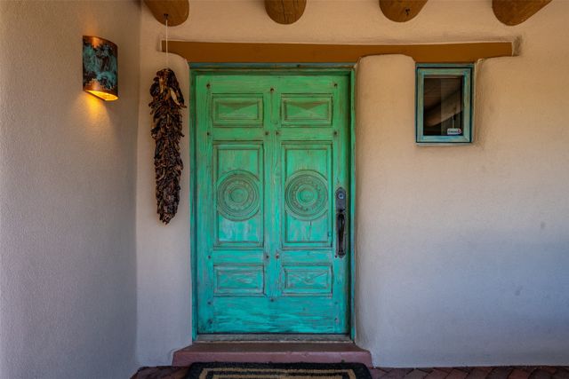 33 Spirit Court, Santa Fe, NM 87506