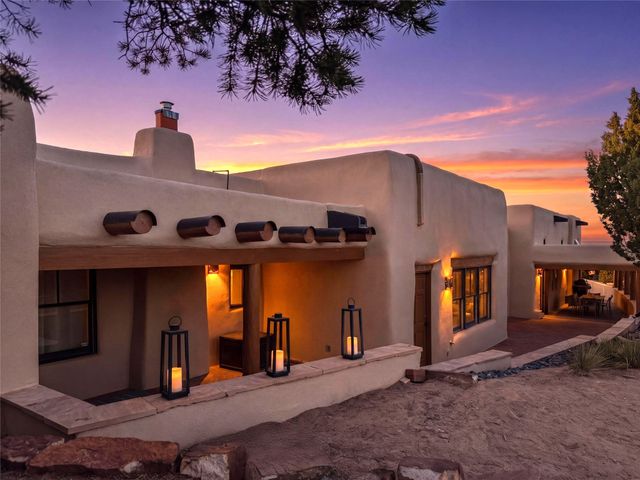 33 Spirit Court, Santa Fe, NM 87506