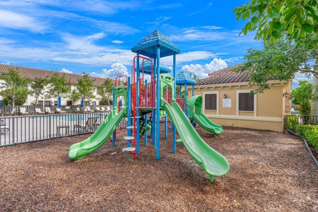 9596 Town Parc Cir N 9596, Parkland, FL 33076