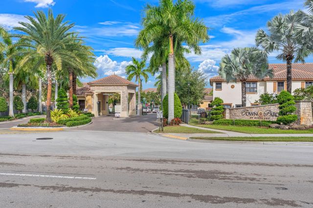 9596 Town Parc Cir N 9596, Parkland, FL 33076