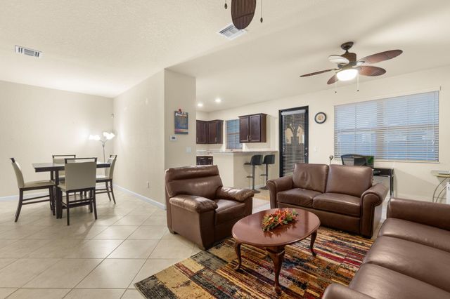 9596 Town Parc Cir N 9596, Parkland, FL 33076