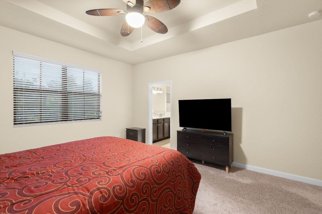 Image 10 of property listing at 9596 Town Parc Circle 9596, Parkland, FL 33076