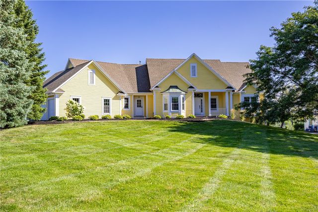 22 Cobblecreek Road, Victor, NY 14564