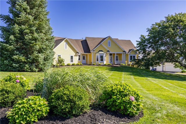 22 Cobblecreek Road, Victor, NY 14564