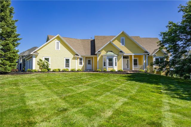 22 Cobblecreek Road, Victor, NY 14564