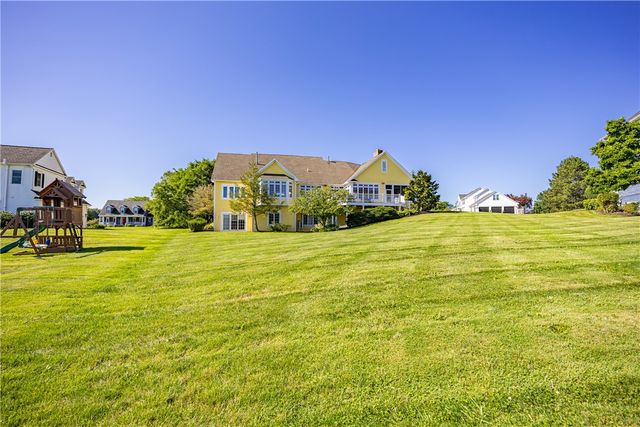 22 Cobblecreek Road, Victor, NY 14564