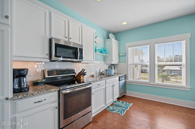 310 Harper Avenue 3b, Carolina Beach, NC 28428