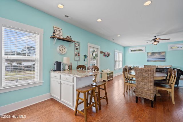 310 Harper Avenue 3b, Carolina Beach, NC 28428