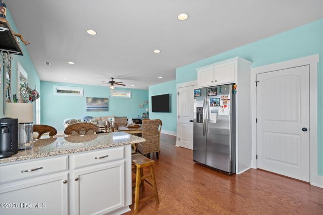 310 Harper Avenue 3b, Carolina Beach, NC 28428