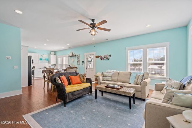 310 Harper Avenue 3b, Carolina Beach, NC 28428