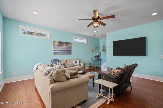 310 Harper Avenue 3b, Carolina Beach, NC 28428