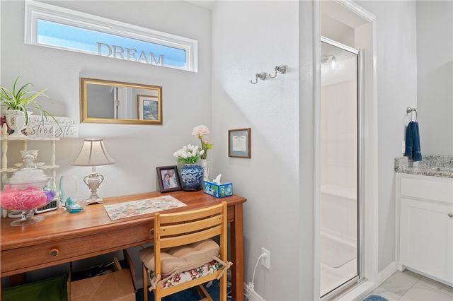 422 Travis Drive, Mcgregor, TX 76657