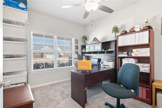 422 Travis Drive, Mcgregor, TX 76657